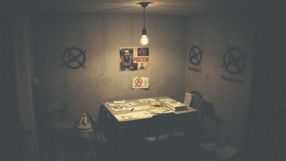 Jakie wydarzenia kształtowały anarchizm w latach osiemdziesiątych XX wieku?