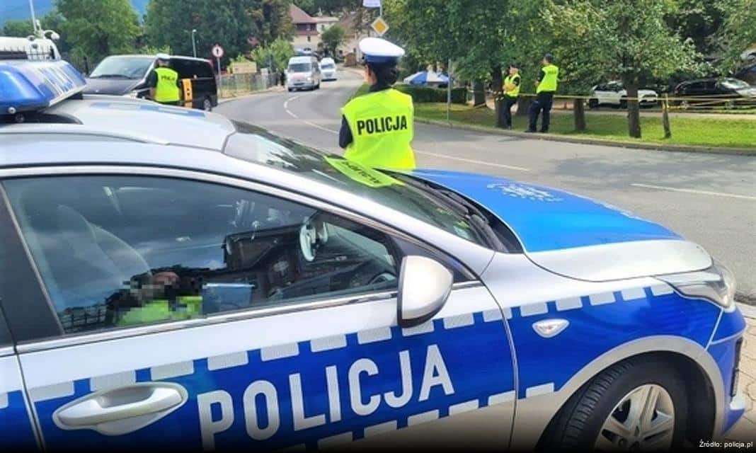 Spotkanie z policjantami dla seniorów w Zduńskiej Woli